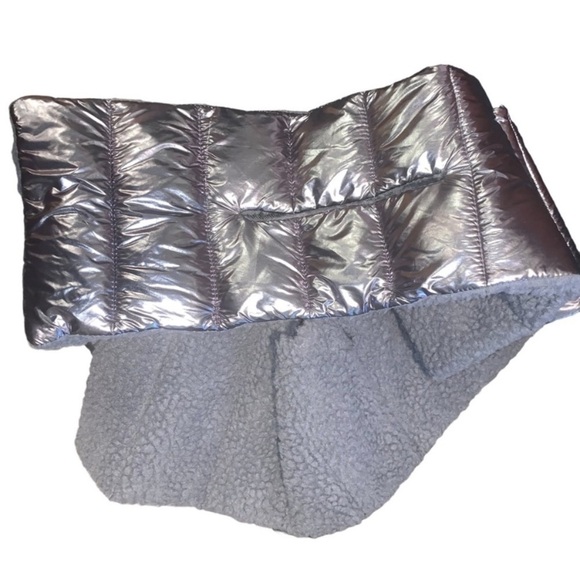 Silver Metallic Matching Hat and Scarf Set - Picture 8 of 8